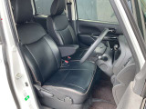 長時間の運転でも疲れにくいシートです。