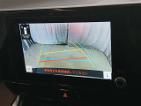駐車が苦手な方でも安心のバックガイドモニター搭載。 後方の映像をクリアに表示し、ガイドラインで車庫入れや縦列駐車をしっかりサポート。毎日の運転がぐっとラクになります。