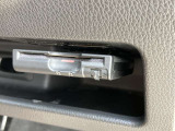 ETCで高速代の支払いもスムーズ!カードを持っていればご納車日当日からご利用いただけます。別途セットアップ料が必要です。
