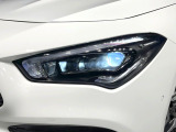 ●LEDヘッドライト:夜間走行時も良好な視界を確保し安心して運転できる高輝度LEDヘッドライトを装備!点灯速度が早く、消費電力も抑えられています。