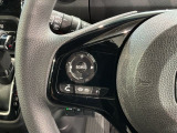 ステアリングにオーディオ操作スイッチが付いています。オーディオ画面に直接タッチしなくても操作が出来ますので、運転に集中できます。