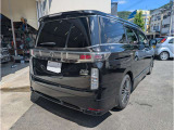 エンジンオイルは汚れ具合に関わらず、全てのお車交換しております。当店のこだわりの1つです。