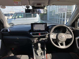【運転席・インパネまわり】ハンドル・シート・フロアーなど隅々までプロによるクリーニング済み☆彡キレイな車内でドライブが一層快適にお楽しみいただけます!!