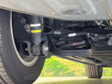 お車を安心してお乗りいただく為には、足回りの定期点検が欠かせません。サービスサポート(有償保証)では無料点検もご提供しており、安心のカーライフをお過ごしいただけるサポート体制が整っています。