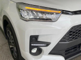 【シーケンシャルターンランプ付きLEDヘッドライト】人気の『流れるウィンカー』付きのLEDヘッドライトを装備♪高級感はもちろん、点灯時は存在感たっぷりで他車からも認識されやすく安心です。