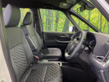 運転席シート廻りは使用感も少なく、良好な状態となっています。前オーナー様が丁寧に使っていたことがよくわかりますね。