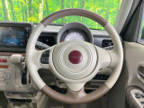 【純正革巻きステアリング】上質な革を使用することで、手にしっかり馴染みとても運転しやすいハンドルです♪