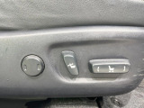 【パワーシート】スイッチ一つで簡単にシートの微調整が可能!電動だから力もいりません!快適なシートポジションにセットして、快適なドライブをお楽しみください。