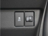 横滑りなどクルマの急激な挙動変化を抑制する「VSA」を搭載。