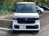 この度は、当店のお車をご覧いただきまして誠にありがとうございます。当店では全国販売・納車も行っております。県によって陸送費用は異なりますのでお気軽にお問い合わせください。