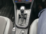 ☆スマートエントリー&スタートシステム機械的な鍵を使用せずに車両のドアトランクの施錠開錠、エンジンの始動が可能な自動車の機能です。