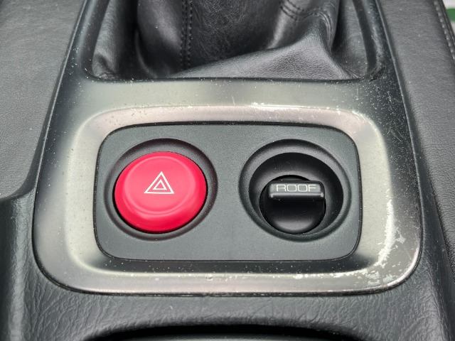 1999 Honda S2000 2.0 photo 9