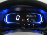 視線移動が少なく疲れにくいメーターです。