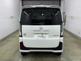 納車時には安全かつ安心してお乗り頂けるようホンダ専門知識を持つ整備スタッフが点検・整備・装備も説明をしてお渡ししております。