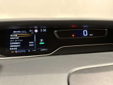 メーター内のディスプレイには運転をサポートするさまざまな情報を表示