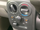 寒い冬も暑い夏も全席に快適な空調を届けてくれる、ダイヤル式エアコンを装備♪