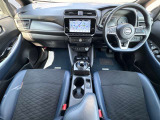 前席内装の全体像です。是非実車をご覧にお越し下さい。