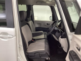 フィット性も良く、楽な運転姿勢を保てます。
