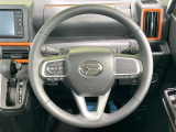 【純正革巻きステアリング】上質な革を使用することで、手にしっかり馴染みとても運転しやすいハンドルです♪