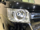 LEDヘッドライトで夜道も安心!