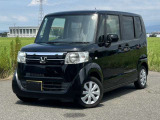 車両の品質管理は室内展示場を完備しておりますので、品質を保った状態の車両をご覧いただけます。