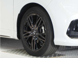 認定中古車では、厳しいHonda認定基準をクリアした厳選されたHonda認定中古車のみ、取り扱っております。「ご購入前の安心」「納車後の信頼」を車両と一緒に提供しております。