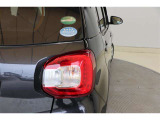 『U-Carつるた店はサービス工場も併設』 ※3ストール設備で買った後の整備も安心です※ 『U-Carつるた店はau携帯ショップも常設』 ※営業時間 AM9:30-PM5:00まで※