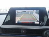 バックガイドモニターで、後方を確認しながら安心して駐車することができます。運転初心者も熟練者も必須の機能ですよ!