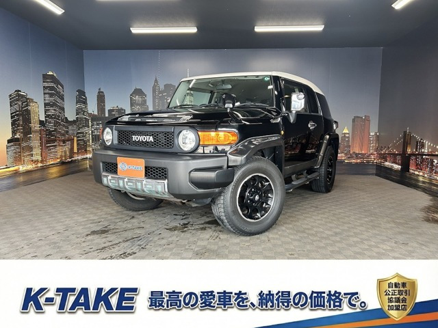FJクルーザー 4.0 ブラックカラーパッケージ 4WD (禁煙車)(4WD)(純正ナビ)(バックカ...