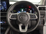 ハンドルから手を放さずに操作出来ますので、安全運転にもつながりますね