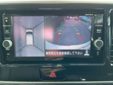 車を真上から見下ろしているかのように周囲の状況を把握して安心して駐車が行えるアラウンドビューモニターが付いています