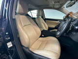 運転席も広々としており運転しやすい環境を実現しています☆室内クリーニングも実施済みです。