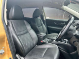 運転席も広々としており運転しやすい環境を実現しています☆室内クリーニングも実施済みです。