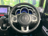 【純正革巻きステアリング】上質な革を使用することで、手にしっかり馴染みとても運転しやすいハンドルです♪