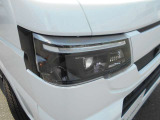 LED!!従来のハロゲンライトに比べ、消費電力は少なく、明るさは2倍以上の性能を持っています。夜道での視界を確保し、しかも長寿命を実現しています。