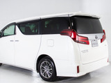 ★展示前点検実施★特殊な機材も用いて、全車点検を実施しております!