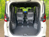 後席を格納すると、これだけの広さが!シーンに合わせたシートアレンジで、大きな荷物も積むことが出来ます♪