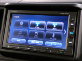 CD、Bluetooth、AM、FM、スマートフォン接続ができます。CD、DVD、Bluetooth、AM、FM、AUX、スマートフォン接続ができます。