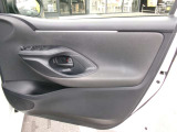 中古車なので内張りに少し傷があります。