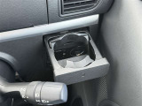 運転席側のドリンクホルダーです!