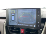 【フロントカメラ】運転席に座った状態で死角になりやすいクルマの前の様子まで確認でき安全ですね♪