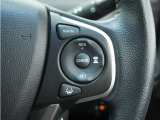 ◆アダプティブクルーズコントロール◆予め設定した車速内でクルマが自動的に加減速。前走車との適切な車間距離を維持しながら追従走行します。【LKAS】車線維持支援システムでステアリング操作を支援。