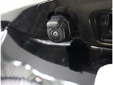 バックカメラが付いているので後方確認が非常にしやすいです。今や運転初心者も熟練者も必須装備!ついていて損はないですね♪