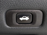 ボタン一つでトランクオープンが可能!車内から操作できる為、非常に便利な装備の一つとなります!