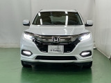 LEDヘッドライトを装備しています。LEDヘッドライトはとても明るく、雨の日や夜間走行も安全・安心です。オートライトコントロール付きで周囲の明るさに応じて自動で点灯・消灯します