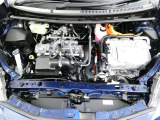 【エンジンルーム】・・・内外装だけでなくこちらもクリーニング済み。 納車までにもう1度しっかり点検いたしますので、安心してお乗りいただけると思います。