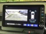 便利な3ビュー切り替え、ガイド線表示付きのバックカメラです!後退時、後方の視界をサポートします!