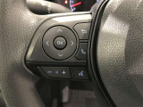 ステアリングスイッチ付き。前方から目を離すことなく操作することが可能です。