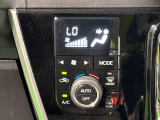 車内空調は&rdquo;AUTOエアコン&rdquo;にお任せ。運転に集中出来ますよ!