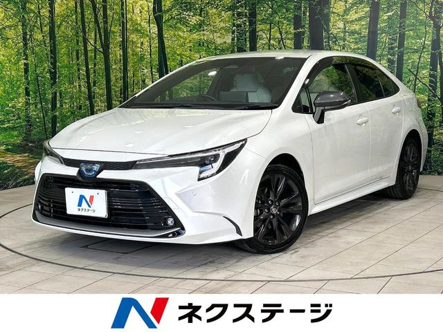カローラ1.8 ハイブリッド W×B